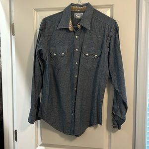 Men’s  Rockmount Ranch Wear True West western pearl snap shirt.